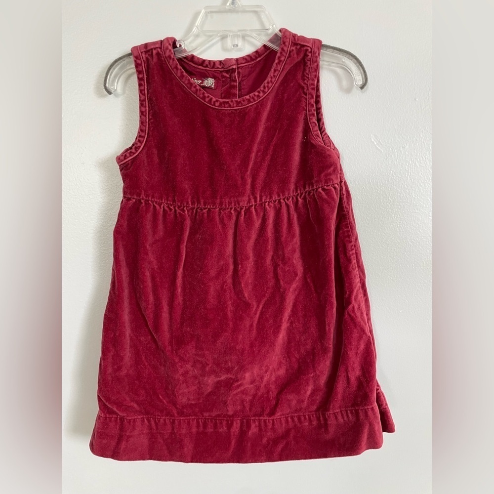 Old Navy Kids Sleeveless velvet burgundy dress with lining. Size 3T